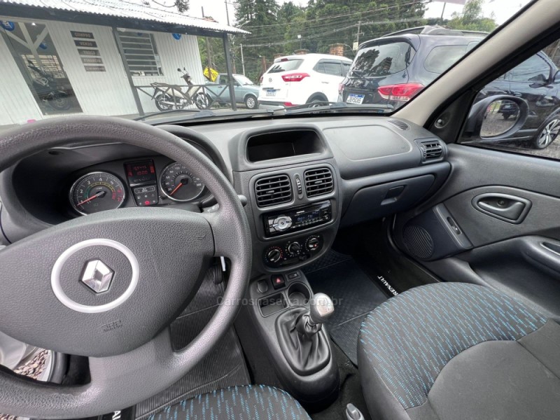 CLIO 1.0 EXPRESSION 16V FLEX 4P MANUAL - 2016 - CANELA