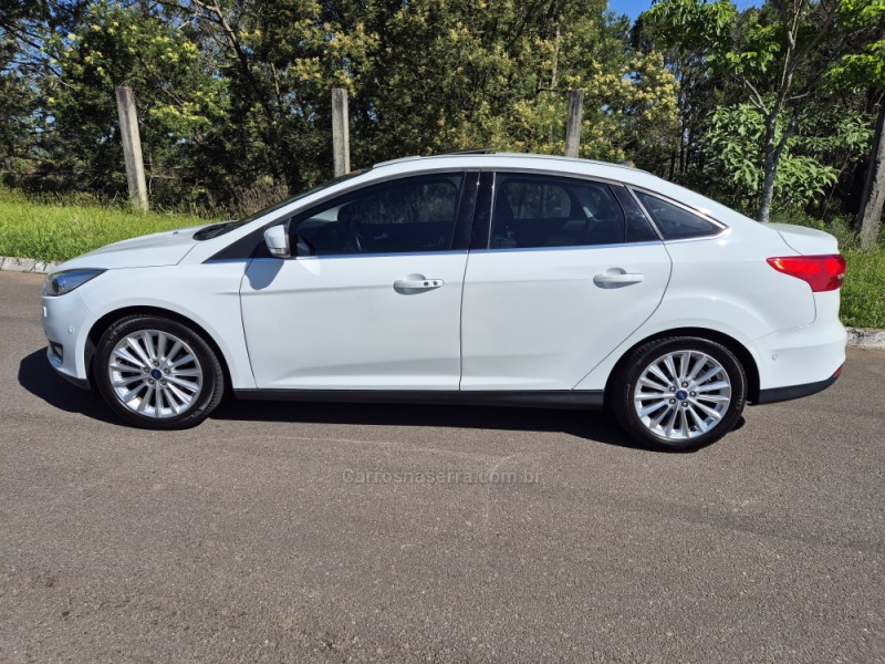 FOCUS 2.0 TITANIUM PLUS SEDAN 16V FLEX 4P AUTOMÁTICO - 2016 - BENTO GONçALVES