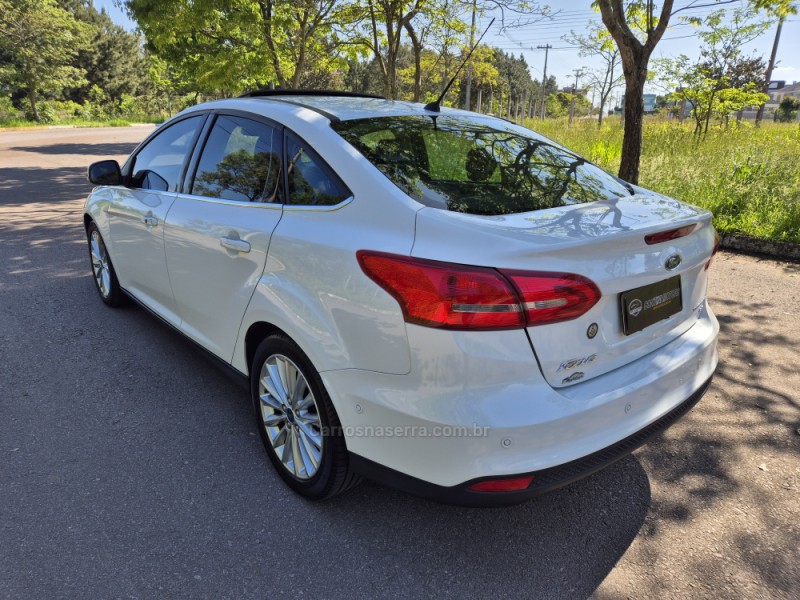 FOCUS 2.0 TITANIUM PLUS SEDAN 16V FLEX 4P AUTOMÁTICO - 2016 - BENTO GONçALVES