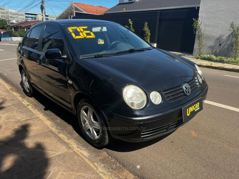 POLO 1.6 MI 8V TOTAL FLEX 4P MANUAL - 2006 - PASSO FUNDO