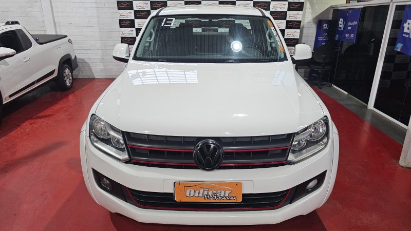 AMAROK 2.0 TRENDLINE 4X4 CD 16V TURBO INTERCOOLER DIESEL 4P MANUAL - 2013 - CAXIAS DO SUL