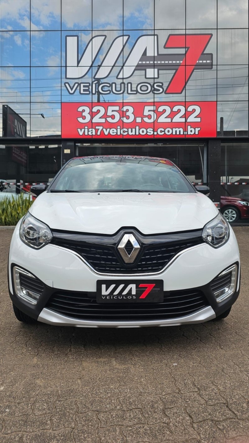 CAPTUR 1.6 16V INTENSE BOSE FLEX 4P AUTOMÁTICO - 2021 - NOVO HAMBURGO