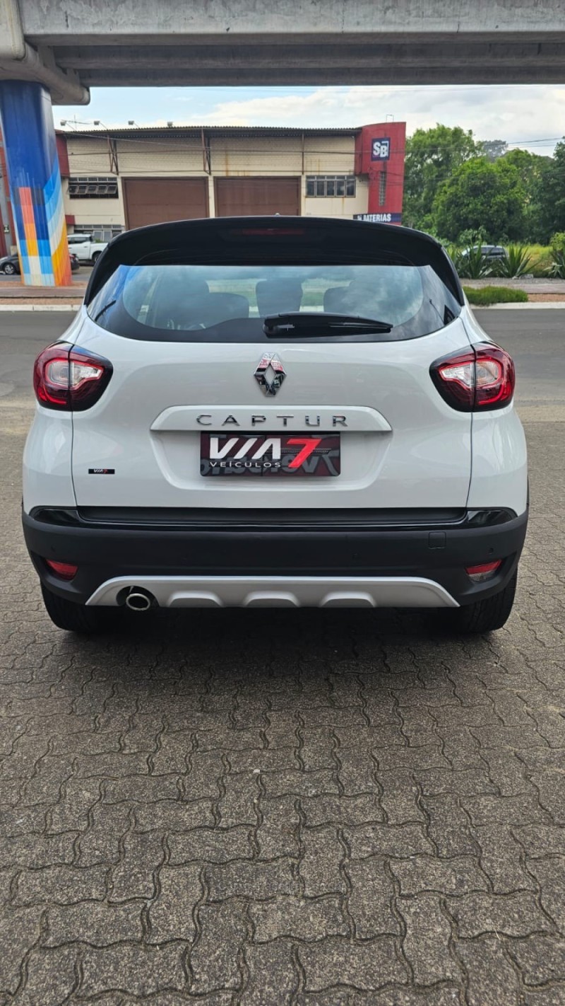 CAPTUR 1.6 16V INTENSE BOSE FLEX 4P AUTOMÁTICO - 2021 - NOVO HAMBURGO