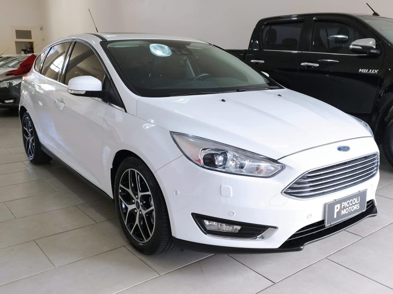 FOCUS 2.0 TITANIUM PLUS HATCH 16V FLEX 4P AUTO - 2017 - CAXIAS DO SUL