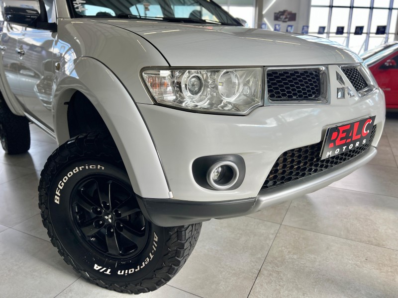 L200 TRITON 3.2 HPE 4X4 CD 16V TURBO INTERCOOLER DIESEL 4P AUTOMÁTICO - 2013 - CAXIAS DO SUL