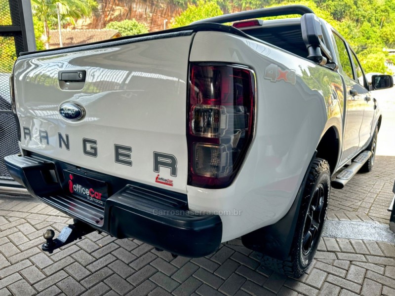 RANGER 2.2 XL 4X4 CD 16V DIESEL 4P MANUAL - 2017 - TRêS COROAS