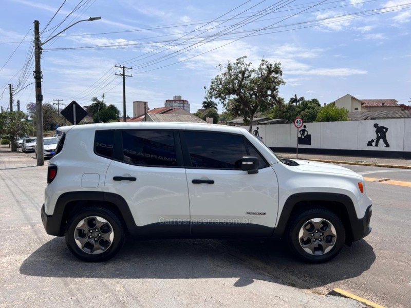 RENEGADE 1.8 16V FLEX SPORT 4P MANUAL - 2016 - VENâNCIO AIRES