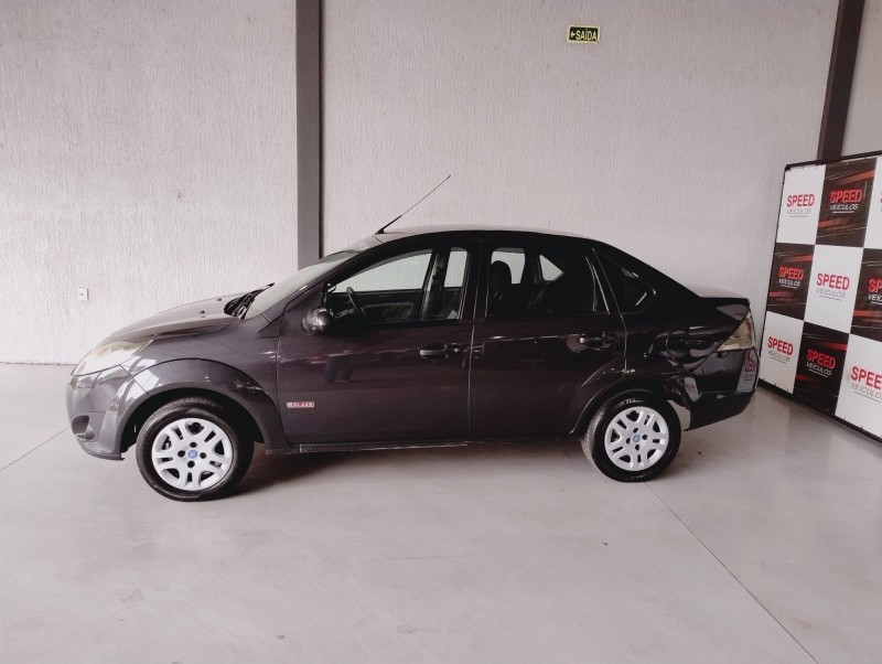 FIESTA 1.6 MPI SEDAN 8V FLEX 4P MANUAL - 2012 - SãO SEBASTIãO DO CAí