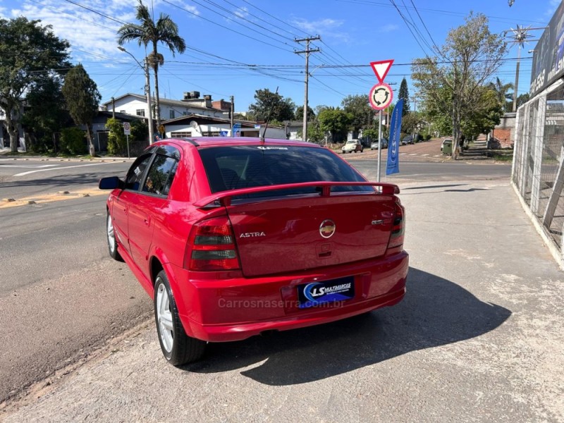 ASTRA 2.0 SFI GSI 16V GASOLINA 4P MANUAL - 2005 - VENâNCIO AIRES