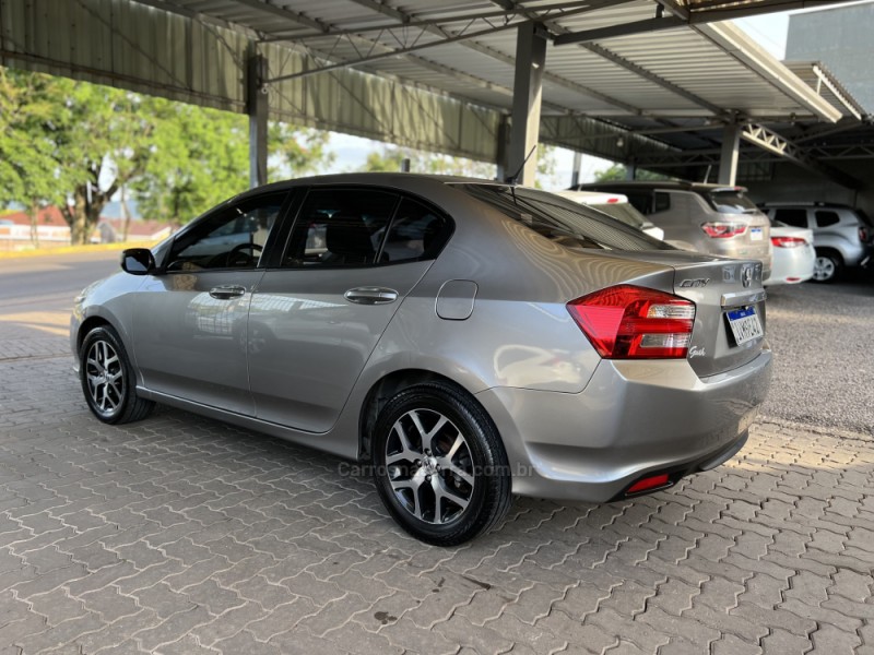 CITY 1.5 SPORT 16V FLEX 4P MANUAL - 2014 - BOM PRINCíPIO