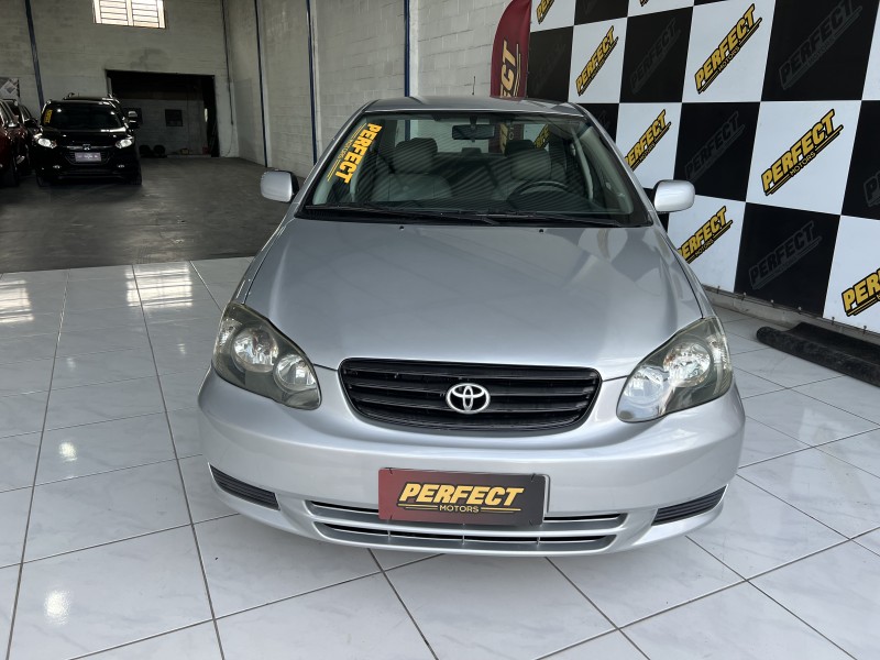 COROLLA 1.8 XEI 16V FLEX 4P MANUAL - 2003 - PORTãO