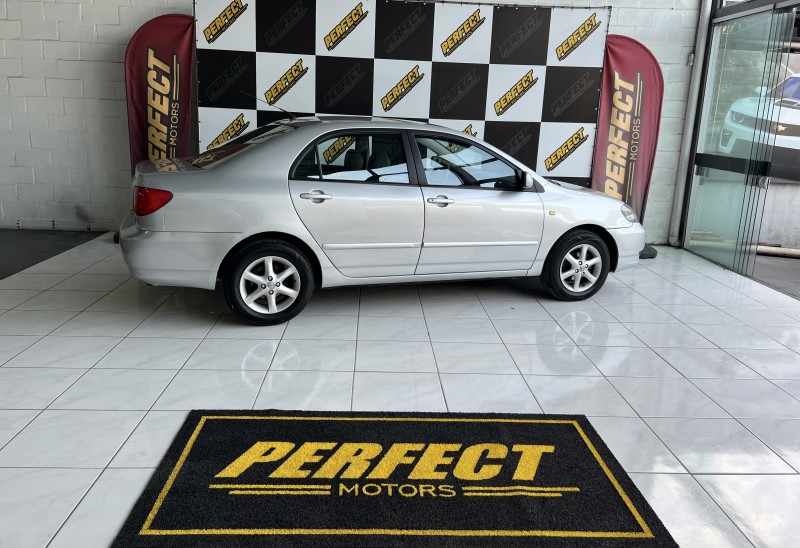 COROLLA 1.8 XEI 16V FLEX 4P MANUAL - 2003 - PORTãO