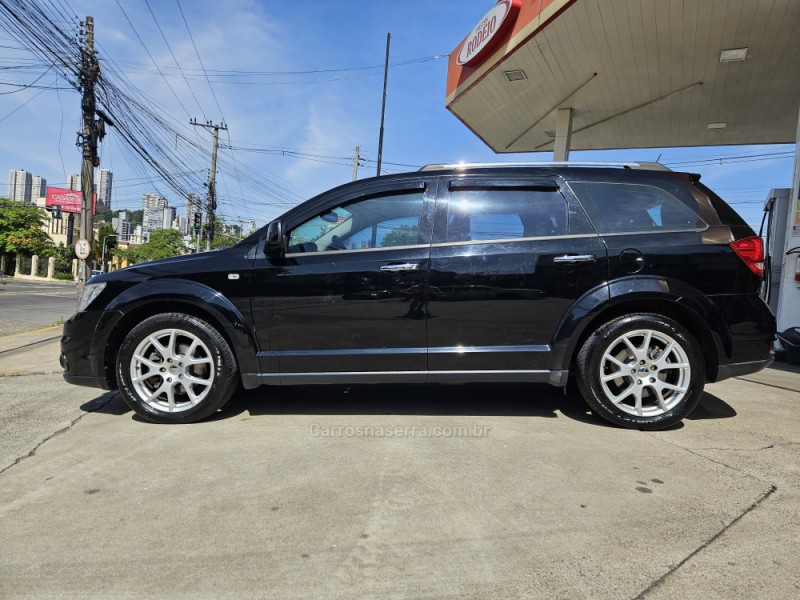 JOURNEY 3.6 RT V6 GASOLINA 4P AUTOMÁTICO - 2014 - CAXIAS DO SUL