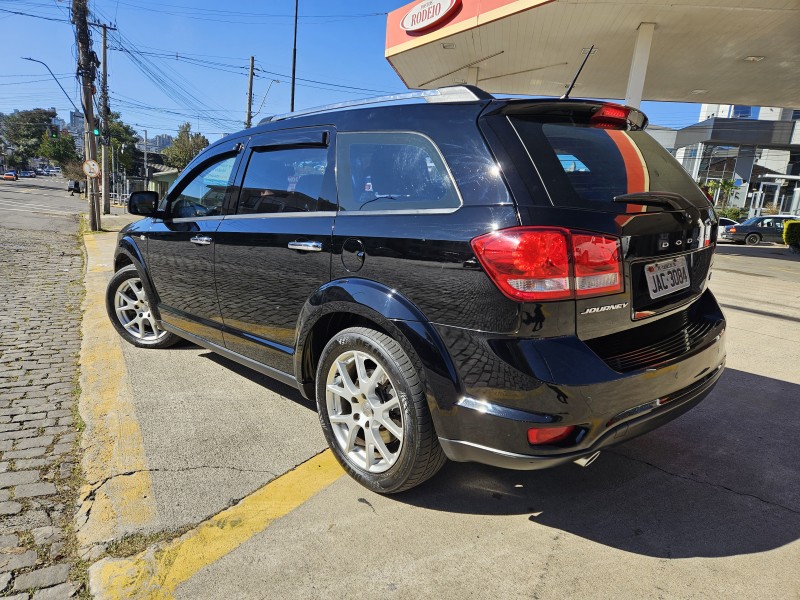 JOURNEY 3.6 RT V6 GASOLINA 4P AUTOMÁTICO - 2014 - CAXIAS DO SUL