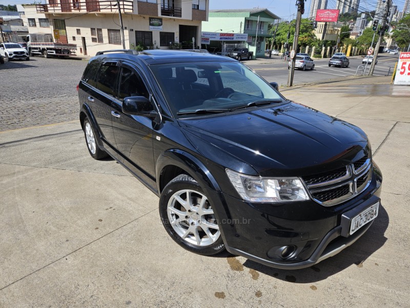 JOURNEY 3.6 RT V6 GASOLINA 4P AUTOMÁTICO - 2014 - CAXIAS DO SUL