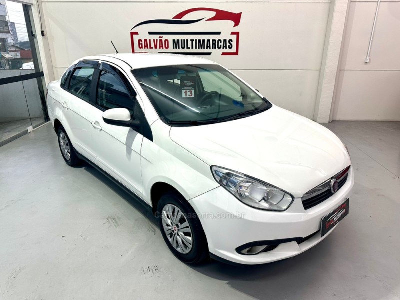 GRAND SIENA 1.4 MPI ATTRACTIVE 8V FLEX 4P MANUAL - 2013 - CAXIAS DO SUL