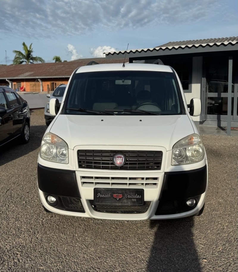 DOBLÓ 1.8 MPI ESSENCE 16V FLEX 7P MANUAL - 2013 - IGREJINHA