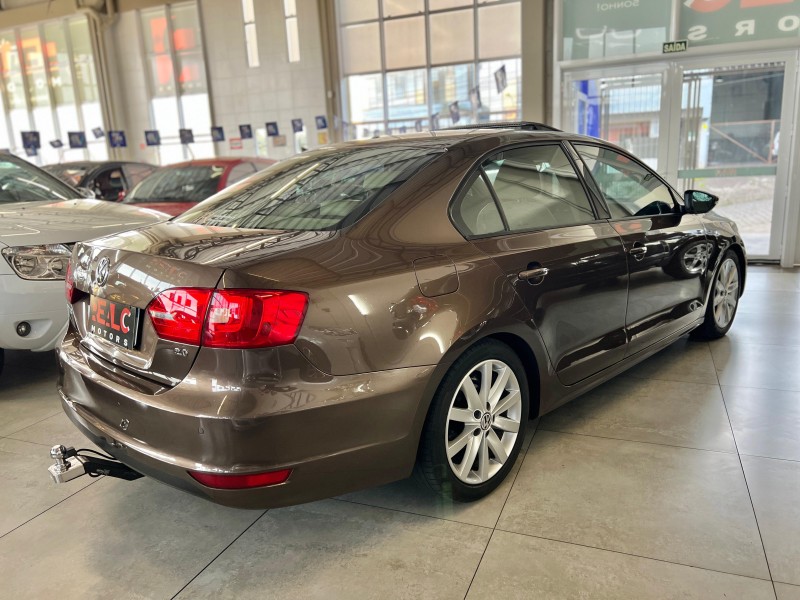 JETTA 2.0 COMFORTLINE FLEX 4P TIPTRONIC - 2014 - CAXIAS DO SUL