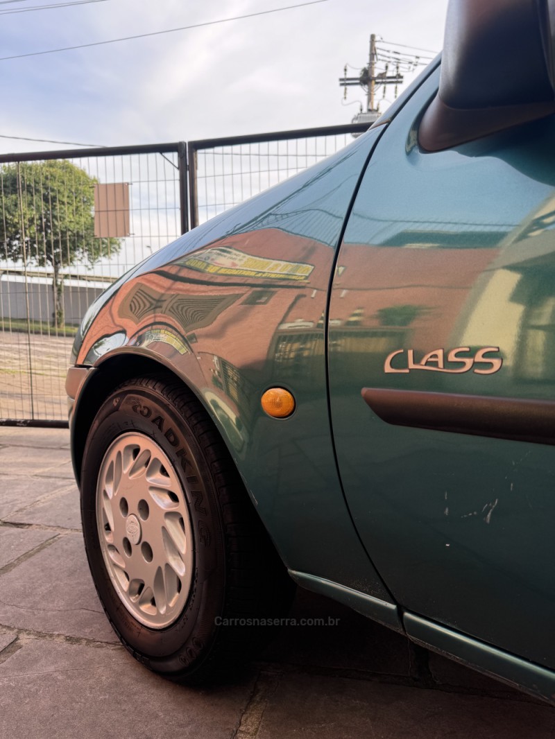 FIESTA 1.0 MPI GL CLASS 8V GASOLINA 4P MANUAL - 2000 - CAXIAS DO SUL