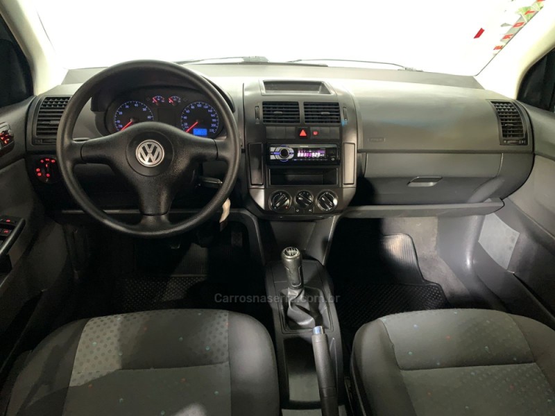 POLO SEDAN 1.6 8V GASOLINA 4P MANUAL - 2006 - ESTâNCIA VELHA