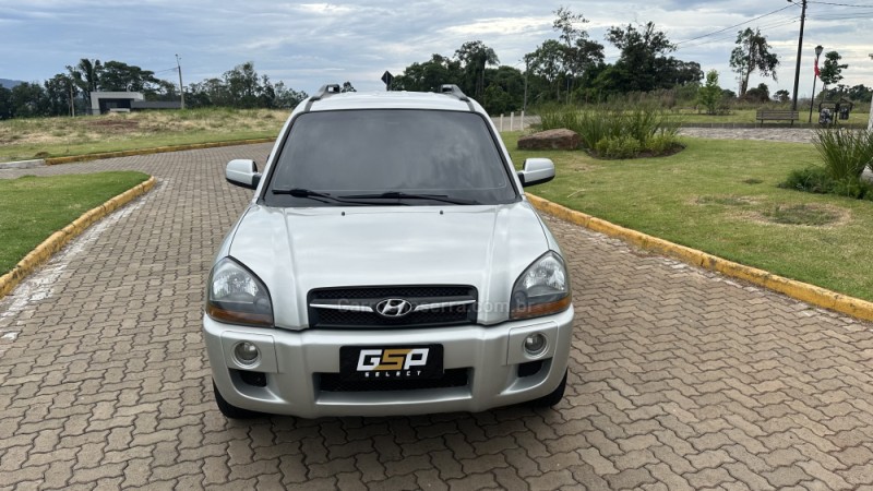 TUCSON 2.0 MPFI GLS 16V 143CV 2WD FLEX 4P AUTOMÁTICO - 2011 - LAJEADO