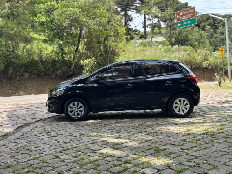 ONIX 1.0 MPFI LT 8V FLEX 4P MANUAL - 2018 - GRAMADO