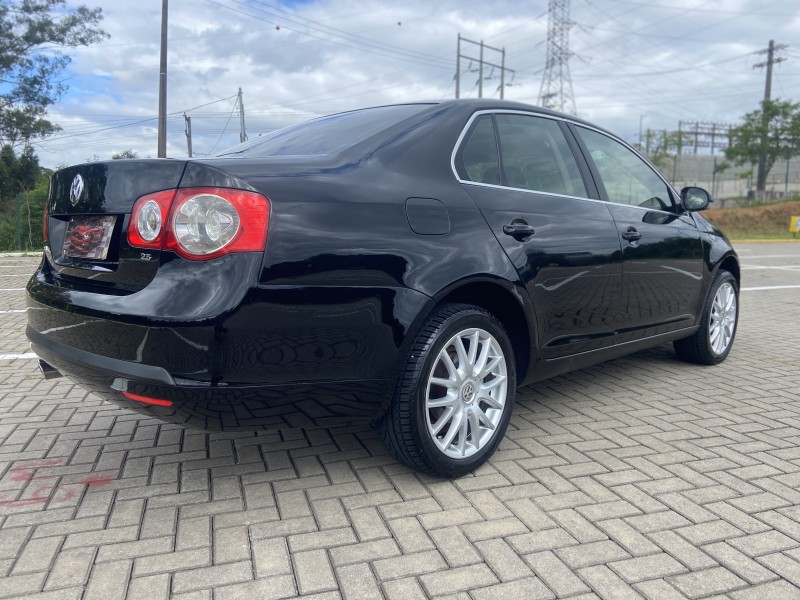 JETTA 2.5 I 20V 170CV GASOLINA 4P TIPTRONIC - 2008 - CAXIAS DO SUL