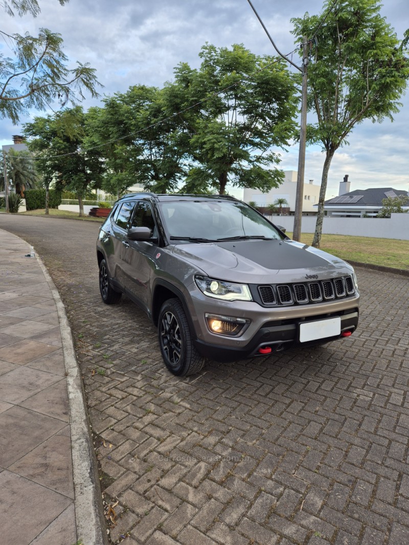 COMPASS 2.0 16V DIESEL TRAILHAWK 4X4 AUTOMÁTICO - 2021 - BENTO GONçALVES