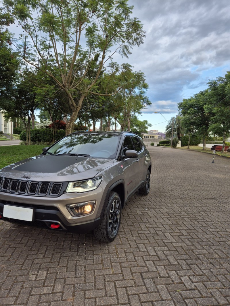 COMPASS 2.0 16V DIESEL TRAILHAWK 4X4 AUTOMÁTICO - 2021 - BENTO GONçALVES