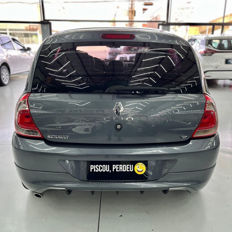 CLIO 1.0 EXPRESSION 16V HI-FLEX 4P MANUAL - 2013 - CANOAS