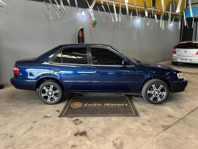 COROLLA 1.6 DX 16V GASOLINA 4P AUTOMÁTICO - 1999 - SãO LEOPOLDO