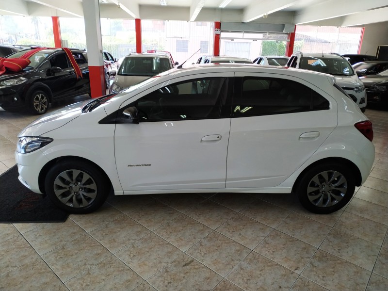 ONIX 1.4 ADVANTAGE 8V FLEX 4P AUTOMÁTICO - 2019 - CAXIAS DO SUL