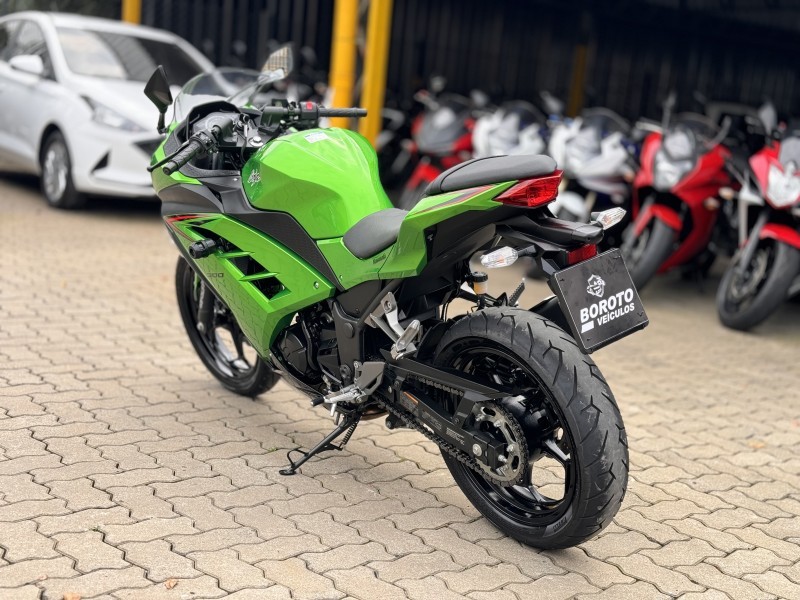 NINJA 300 ABS LIMITED EDITION - 2024 - BENTO GONçALVES