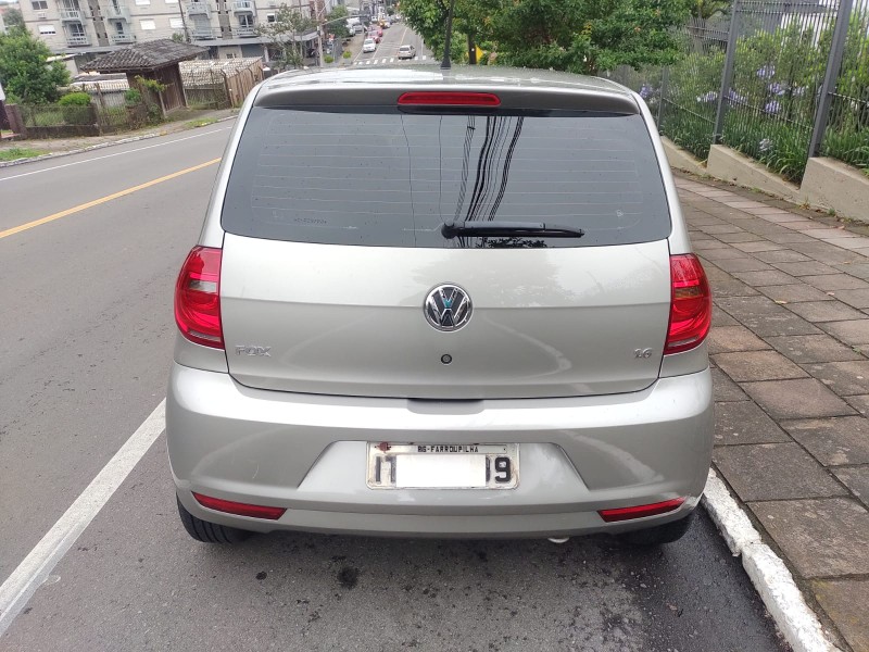 FOX 1.6 MI 8V FLEX 4P MANUAL - 2013 - FARROUPILHA