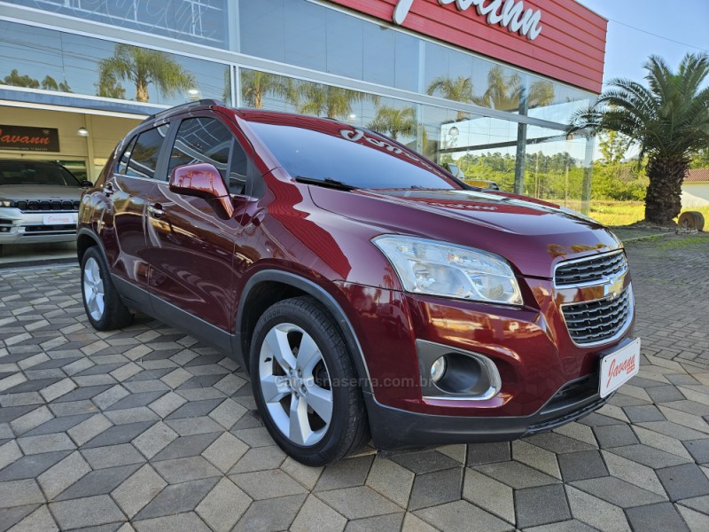 tracker 1.8 mpfi ltz 4x2 16v flex 4p automatico 2014 bom principio