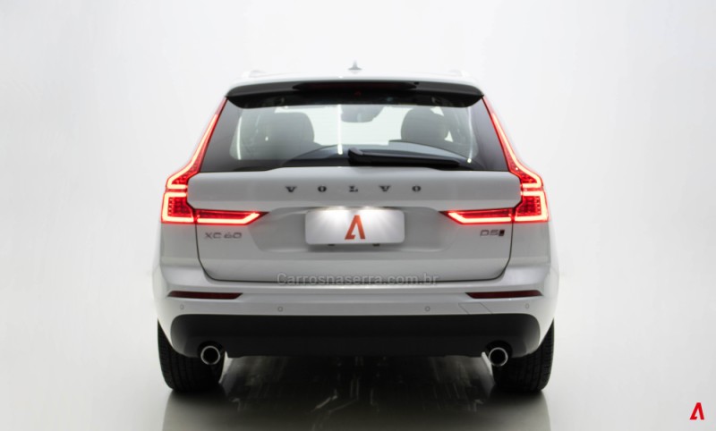 XC60 2.0 D5 MOMENTUM AWD DIESEL 4P AUTOMÁTICO - 2020 - GARIBALDI