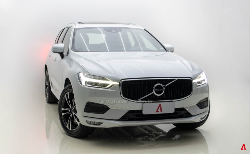 XC60 2.0 D5 MOMENTUM AWD DIESEL 4P AUTOMÁTICO - 2020 - GARIBALDI