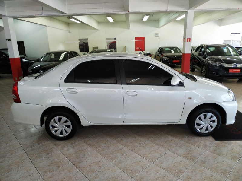 ETIOS 1.5 XS SEDAN 16V FLEX 4P MANUAL - 2018 - CAXIAS DO SUL