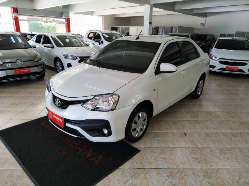 etios 1.5 xs sedan 16v flex 4p manual 2018 caxias do sul