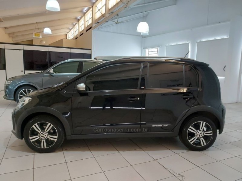 CROSS UP 1.0 TSI 12V FLEX 4P MANUAL - 2019 - NOVO HAMBURGO