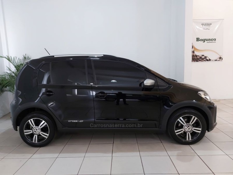 CROSS UP 1.0 TSI 12V FLEX 4P MANUAL - 2019 - NOVO HAMBURGO