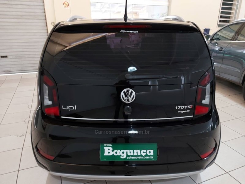 CROSS UP 1.0 TSI 12V FLEX 4P MANUAL - 2019 - NOVO HAMBURGO