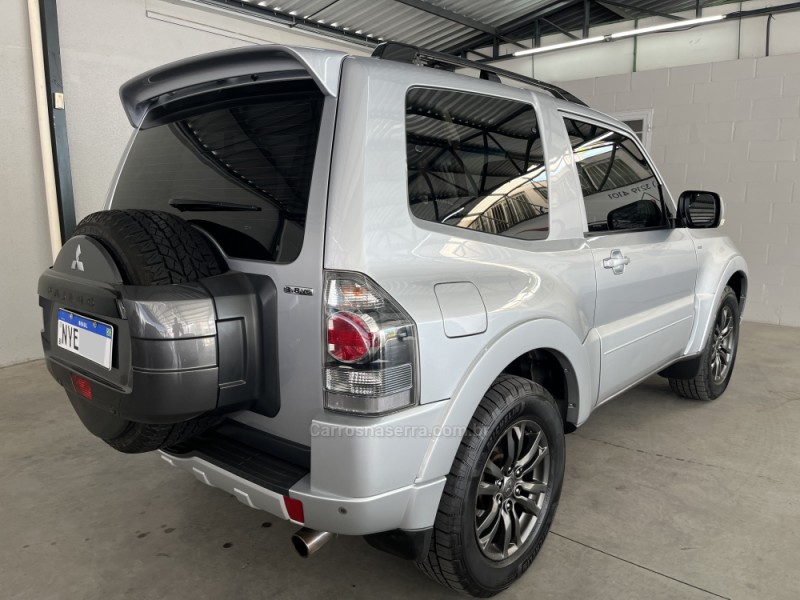 PAJERO FULL 3.8 HPE 4X4 V6 24V GASOLINA 2P AUTOMÁTICO - 2012 - CAXIAS DO SUL