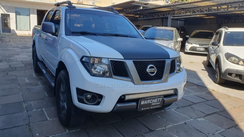 FRONTIER 2.5 SV ATTACK 4X4 CD TURBO ELETRONIC DIESEL 4P MANUAL