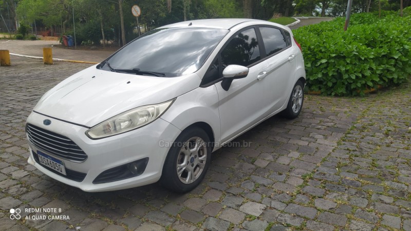 FIESTA 1.6 SE HATCH 16V FLEX 4P AUTOMÁTICO - 2015 - FARROUPILHA