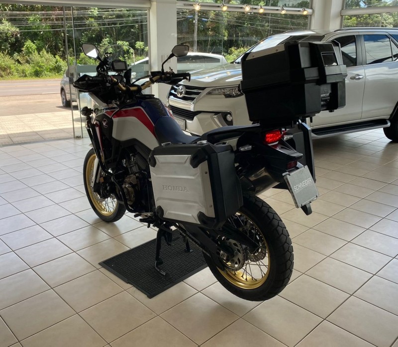 CRF 1000L AFRICA TWIN  - 2017 - NOVA PETRóPOLIS