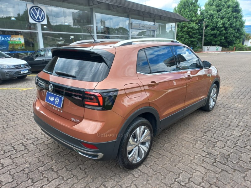 T-CROSS 1.4 HIGHLINE TSI 16V FLEX 4P AUTOMÁTICO - 2020 - NOVA PETRóPOLIS