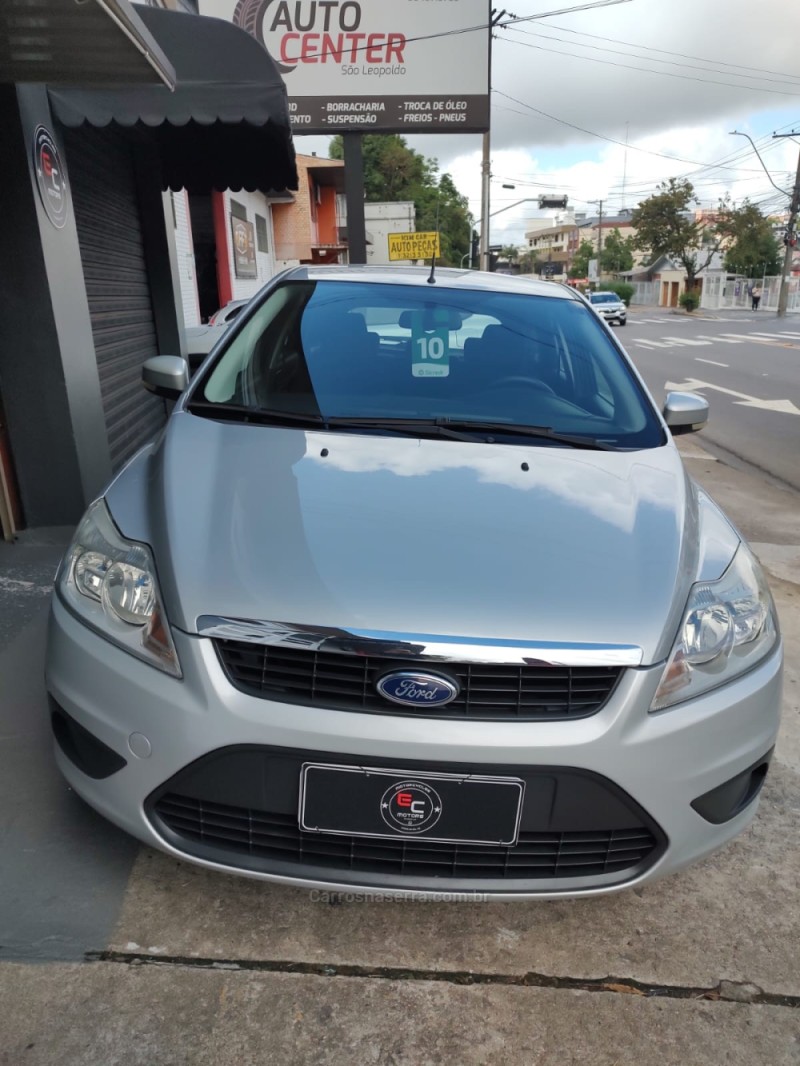 FOCUS 1.6 SE 8V FLEX 4P MANUAL - 2010 - CAXIAS DO SUL