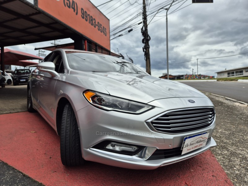 FUSION 2.0 TITANIUM GTDI ECOBOOST AWD AUTOMÁTICO - 2017 - FARROUPILHA