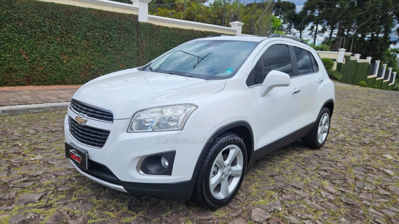 tracker 1.8 mpfi ltz 4x2 16v flex 4p automatico 2015 ivoti